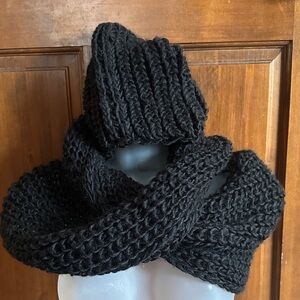 Black Knit Scarf and Hat Set